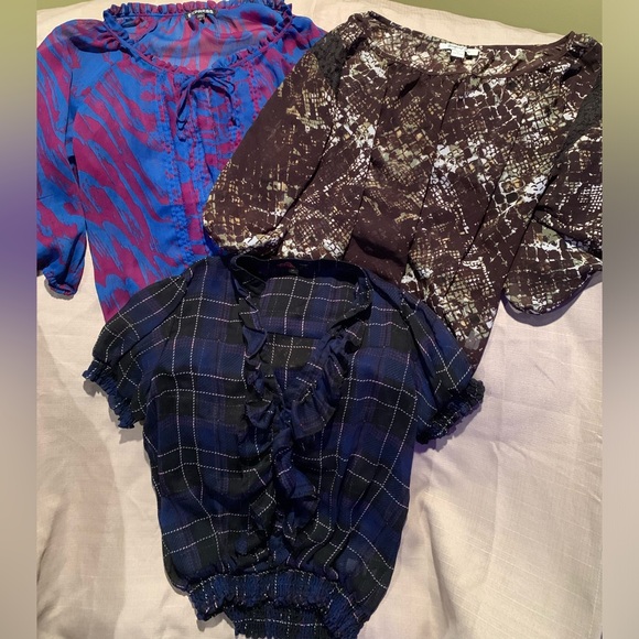 Lot of cute sheer tops sz Med Express blue purple black plaid brown snake print - Picture 2 of 15